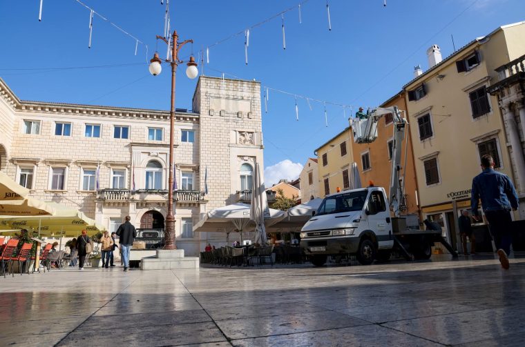 Blagdanski ukrasi u gradu Zadru