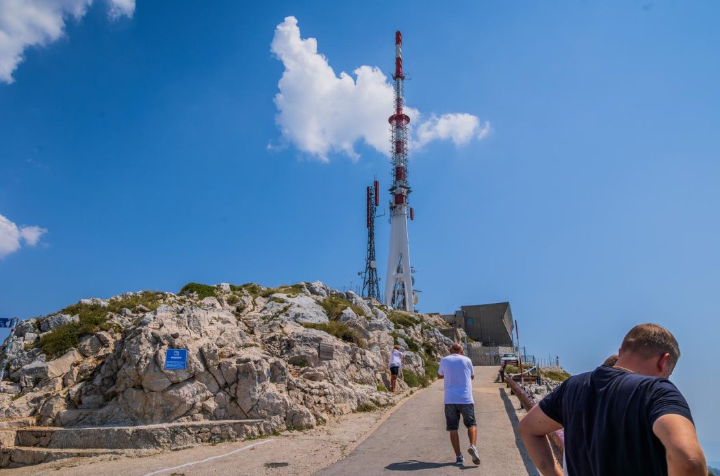 Vrh planine Biokovo sv. Jure 1766m/nm
