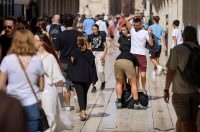Zadar: Velik broj stranih gostiju u centru grada