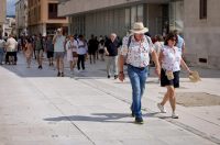 Zadar: Velik broj stranih gostiju u centru grada