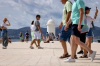 Zadar: Velik broj stranih gostiju u centru grada