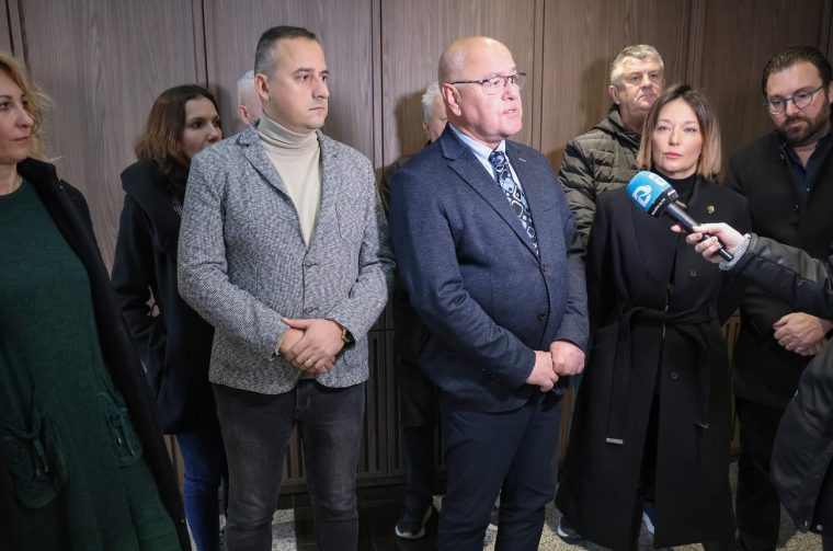 Zadar: Konferencija za medije Damira Biloglava na temu aktualnosti u radu stranke i formiranje „Vukovarske koalicije“