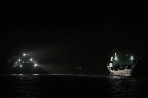 Zadar: Trajekt “Jadran” dovezao putnike sa potonulog katamarana “Melita” u luku Gaženica