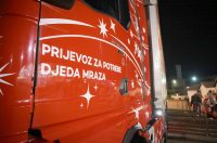 Kamion Djeda Mraza na Višnjiku
