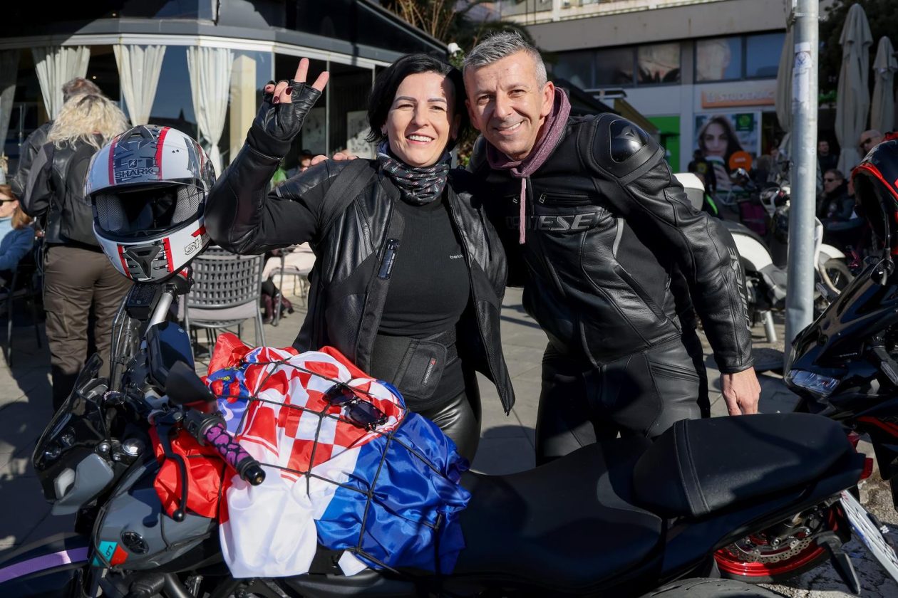 Zadar: Moto defile Zadar – Maslenički most koji je održan povodom obilježavanja 33. obljetnice VRO Maslenica