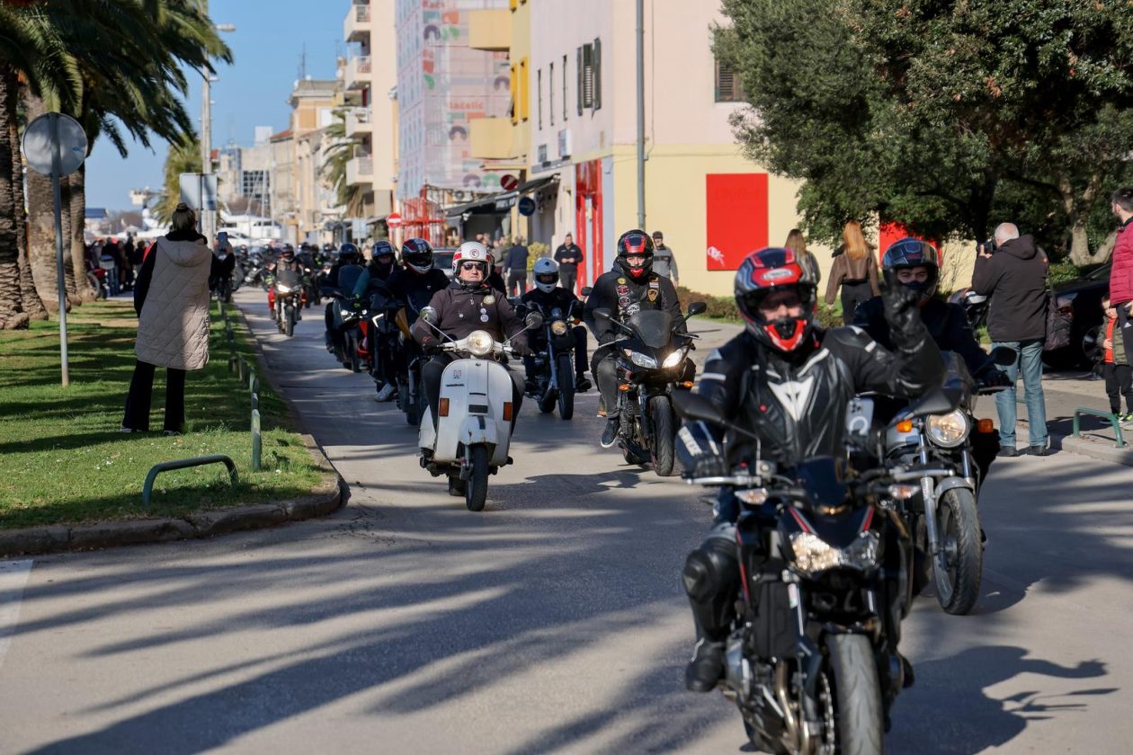 Zadar: Moto defile Zadar – Maslenički most koji je održan povodom obilježavanja 33. obljetnice VRO Maslenica Zadar: Moto defile Zadar – Maslenički most koji je održan povodom obilježavanja 33. obljetnice VRO Maslenica