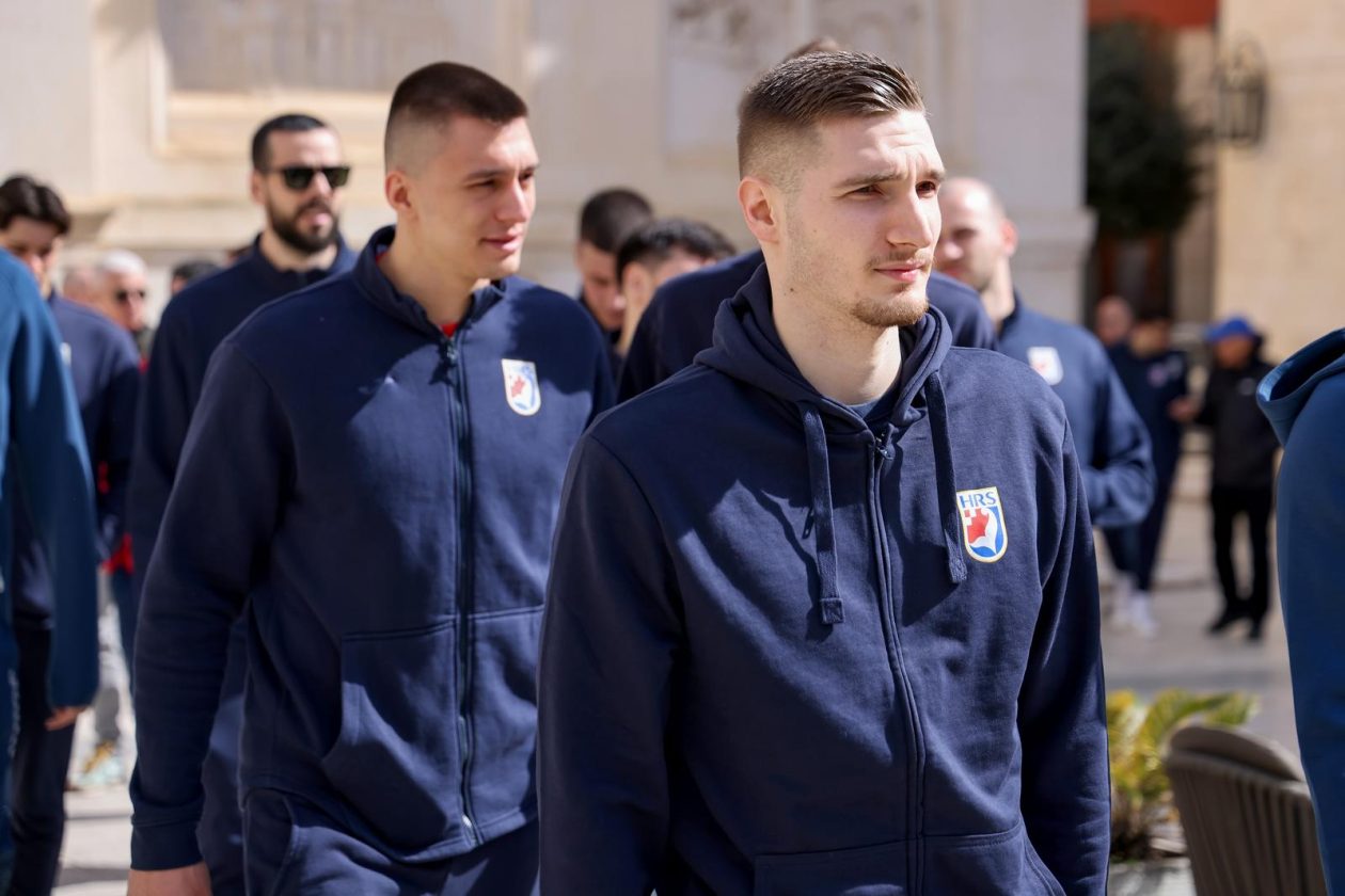 Narodni trg: Druženje rukometnih reprezentativaca s građanima