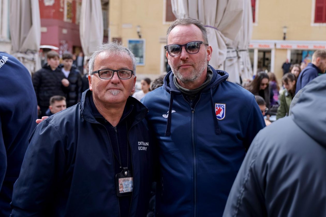 Narodni trg: Druženje rukometnih reprezentativaca s građanima