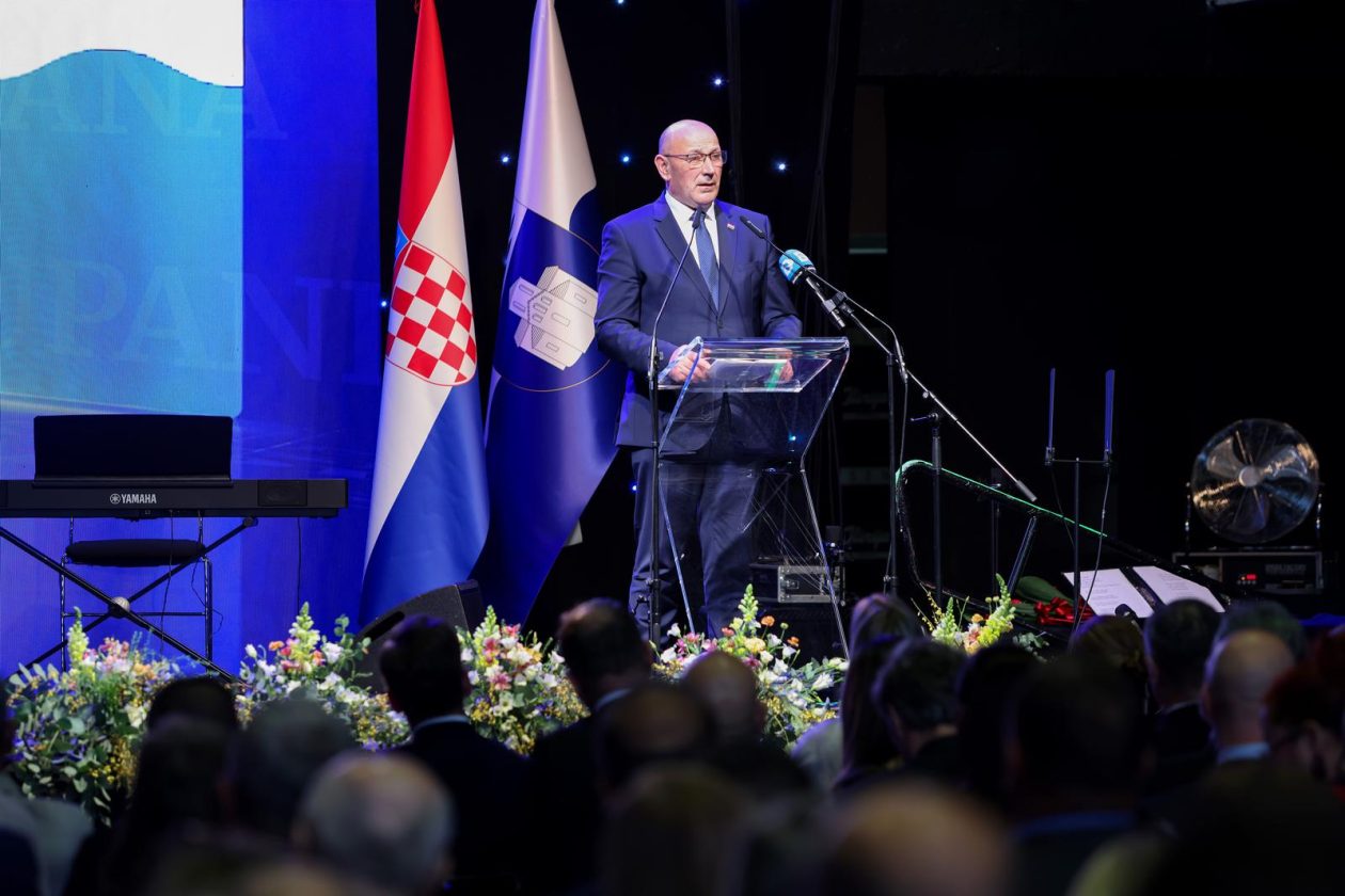 Zadar: Svečana sjednica županijske skupštine Zadar: Svečana sjednica županijske skupštine
