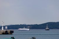 Zadar: Katamaran “Melita” s kojeg su noćas evakuirani putnici pluta u zadarskom kanalu
