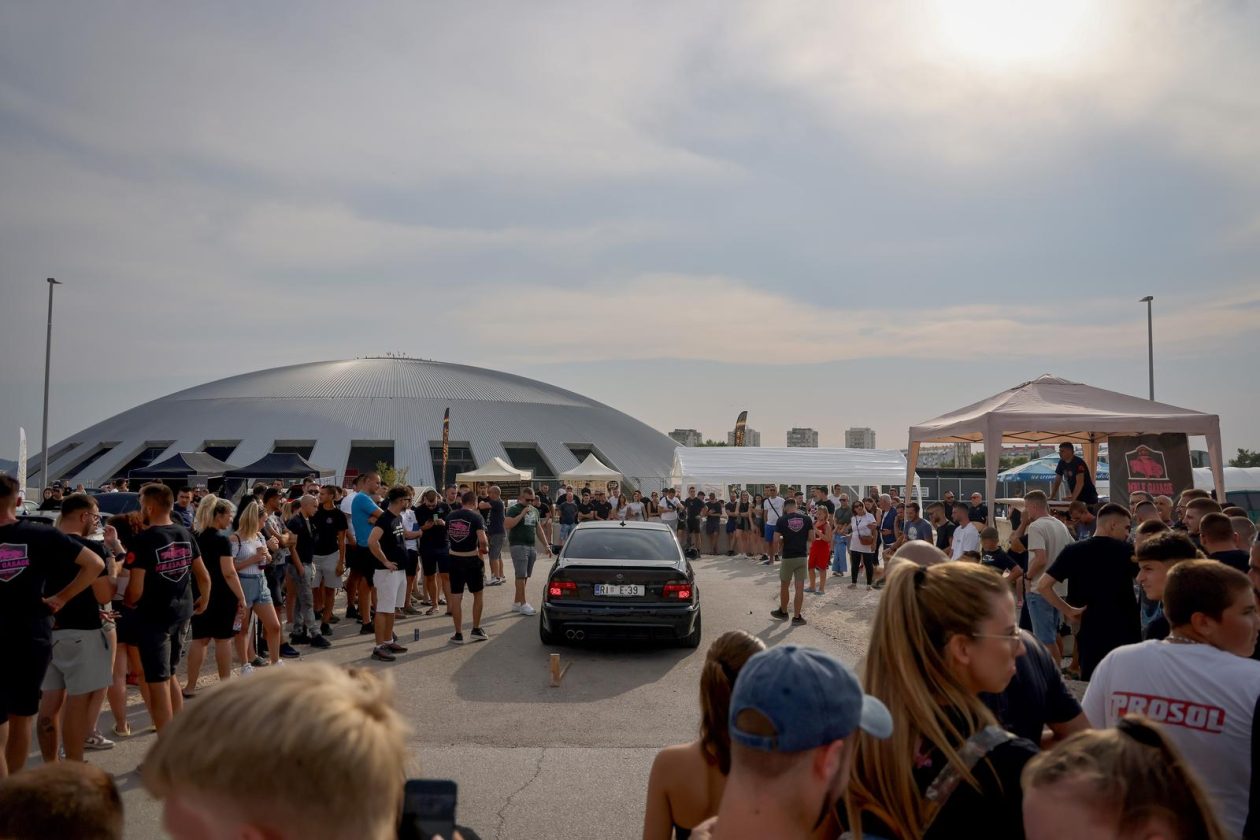 Na Višnjiku održan susret 3. Meet Mrle Garage Na Višnjiku održan susret 3. Meet Mrle Garage