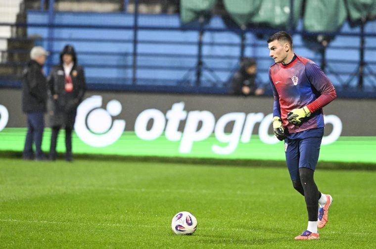 Podgorica: Zagrijavanje igrača prije početka utakmice Crna Gora – Hrvatska