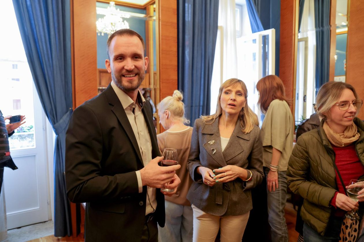 Predbožićno druženje s gradonačelnikom i pročelnicima Grada Zadra