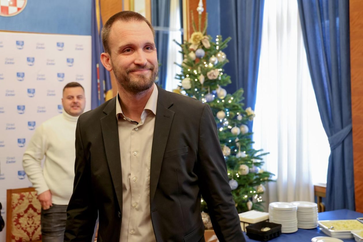 Predbožićno druženje s gradonačelnikom i pročelnicima Grada Zadra