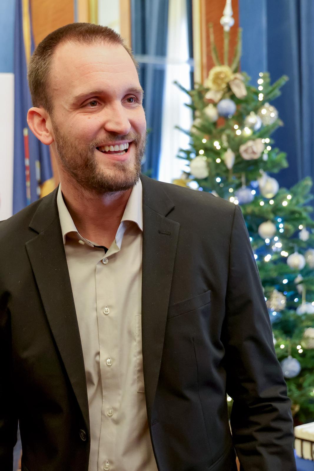 Predbožićno druženje s gradonačelnikom i pročelnicima Grada Zadra