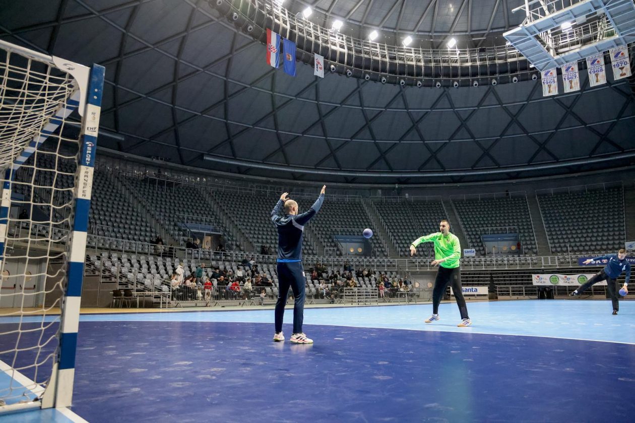 Otvoreni trening rukometne reprezentacije u Zadru