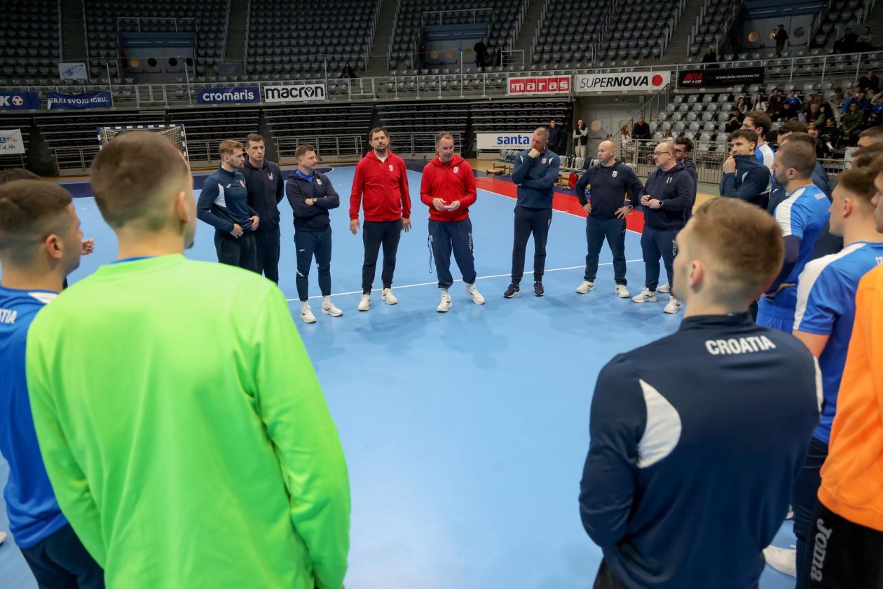 Otvoreni trening rukometne reprezentacije u Zadru