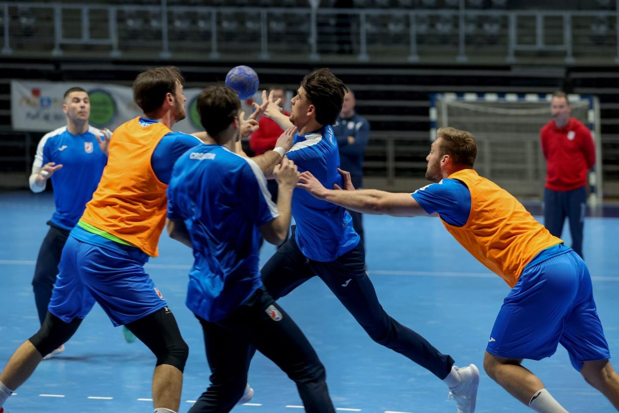 Otvoreni trening rukometne reprezentacije u Zadru