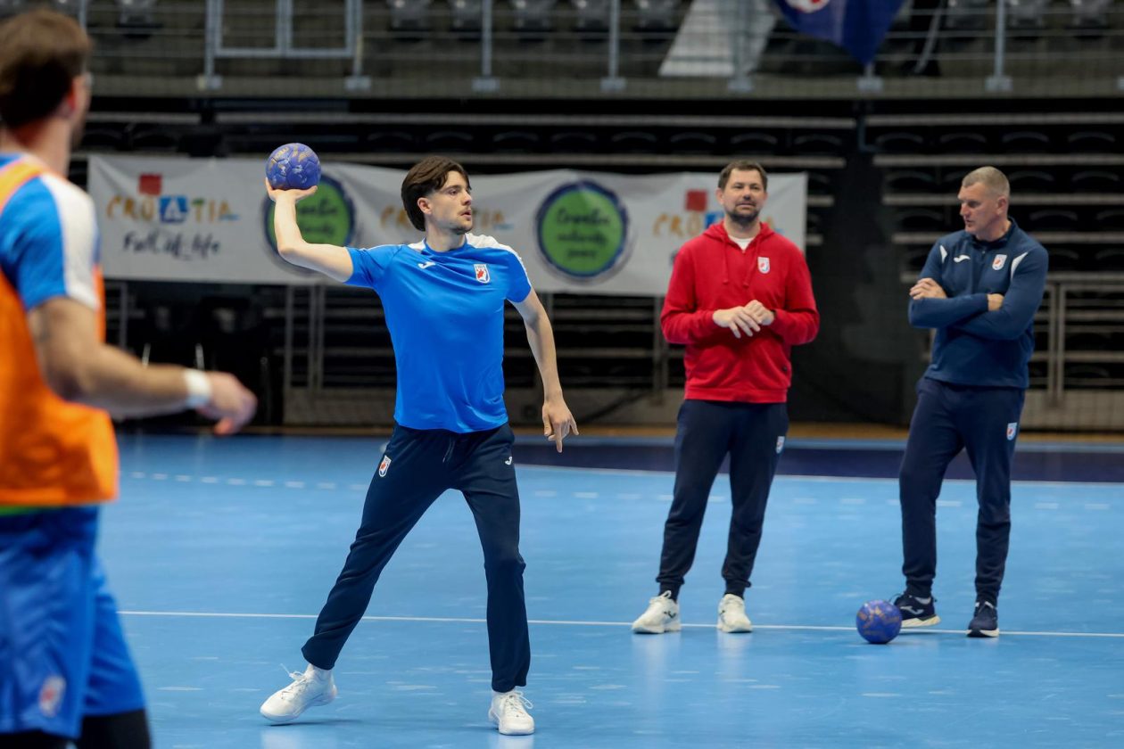 Otvoreni trening rukometne reprezentacije u Zadru
