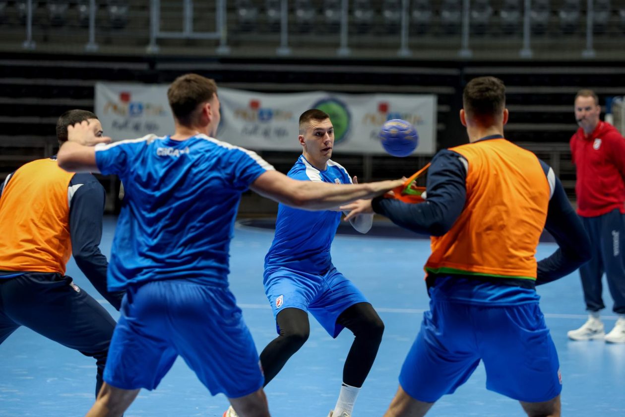 Otvoreni trening rukometne reprezentacije u Zadru