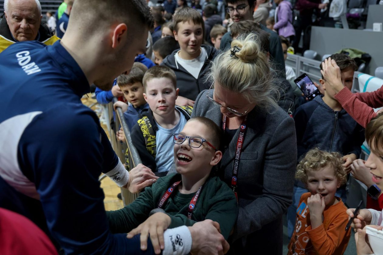 Otvoreni trening rukometne reprezentacije u Zadru