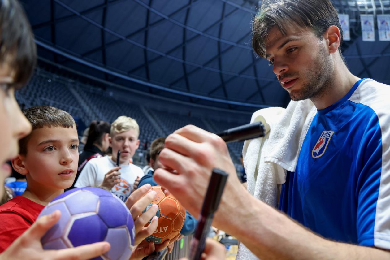 Otvoreni trening rukometne reprezentacije u Zadru