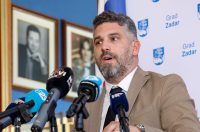 Zadar: Šime Erlić predstavio smjernice za zapošljavanje u gradskim ustanovama Zadar: Šime Erlić predstavio smjernice za zapošljavanje u gradskim ustanovama