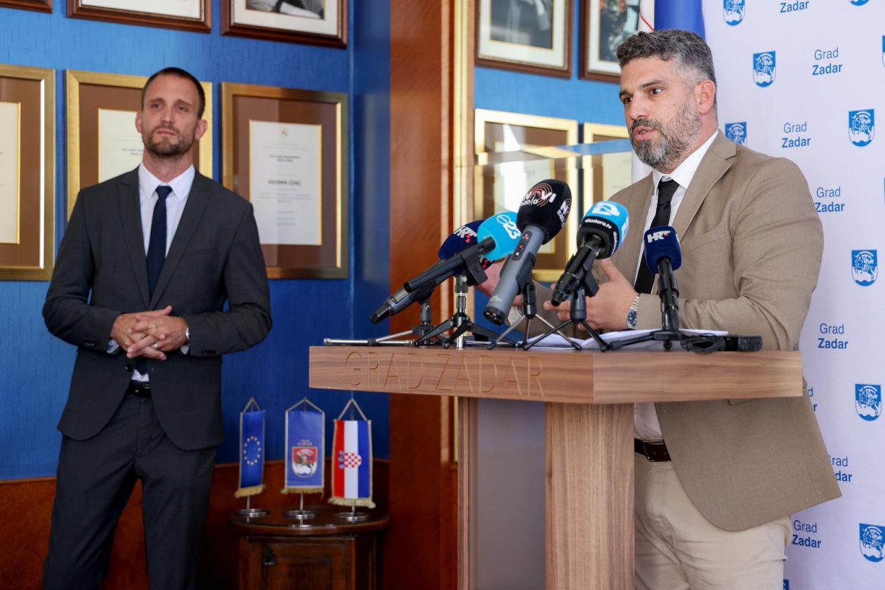Zadar: Šime Erlić predstavio smjernice za zapošljavanje u gradskim ustanovama Zadar: Šime Erlić predstavio smjernice za zapošljavanje u gradskim ustanovama