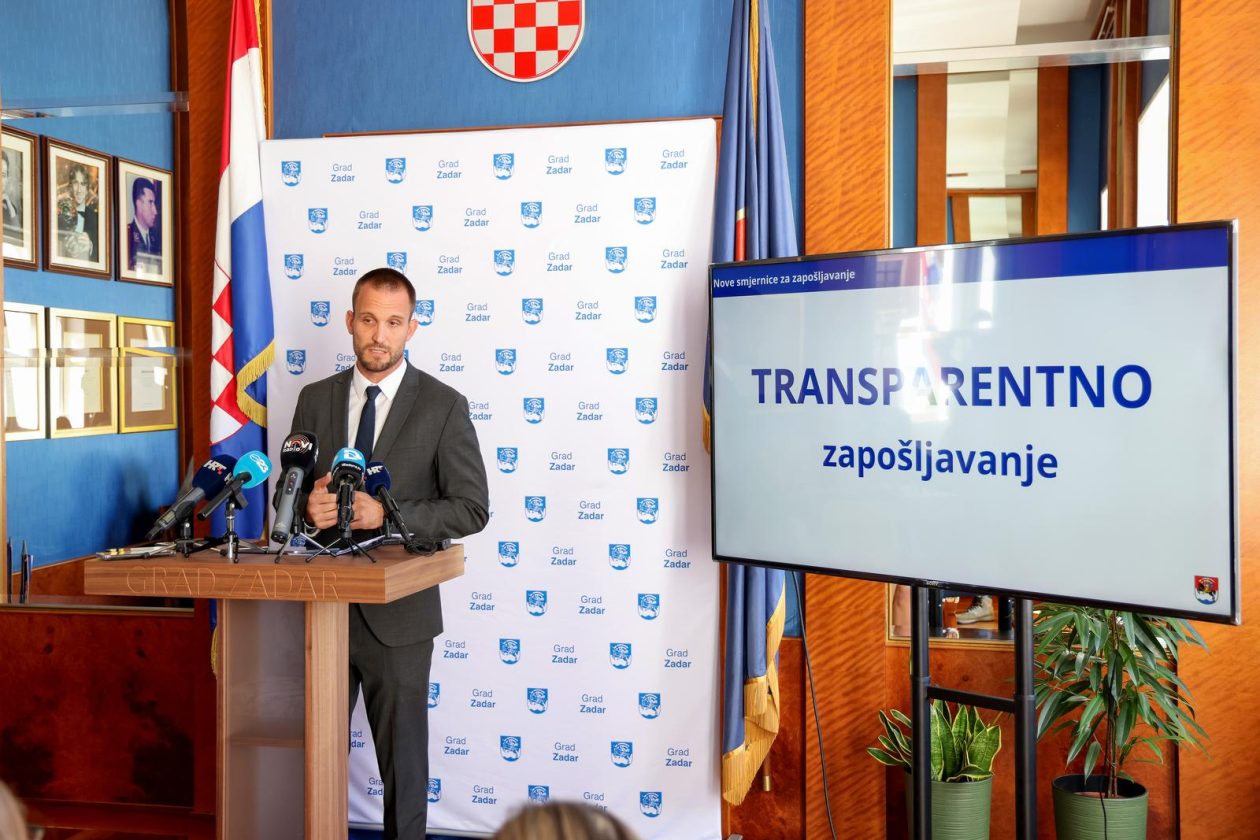 Zadar: Šime Erlić predstavio smjernice za zapošljavanje u gradskim ustanovama Zadar: Šime Erlić predstavio smjernice za zapošljavanje u gradskim ustanovama