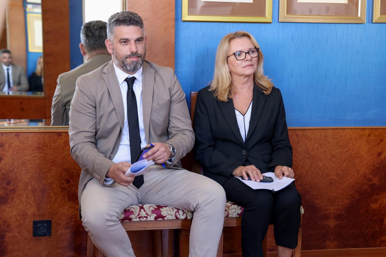 Zadar: Šime Erlić predstavio smjernice za zapošljavanje u gradskim ustanovama Zadar: Šime Erlić predstavio smjernice za zapošljavanje u gradskim ustanovama