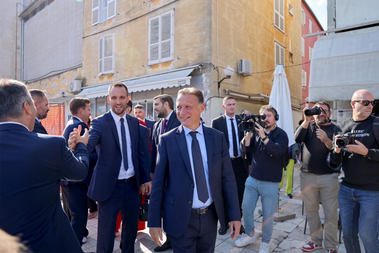 Predsjednik Hrvatskog sabora Gordan Jandroković obišao manifestaciju „Pijat na Pijaci“