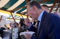 Predsjednik Hrvatskog sabora Gordan Jandroković obišao manifestaciju „Pijat na Pijaci“