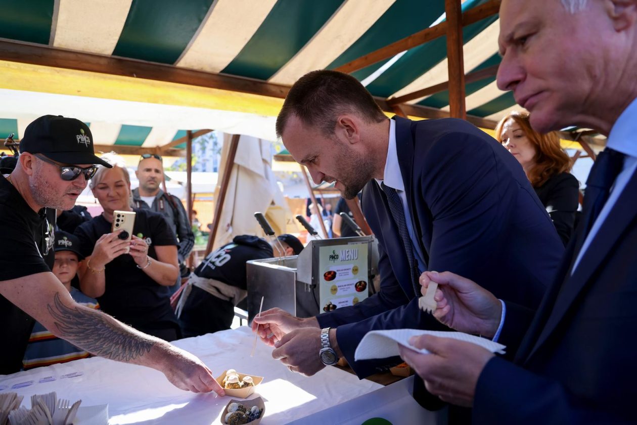 Predsjednik Hrvatskog sabora Gordan Jandroković obišao manifestaciju „Pijat na Pijaci“