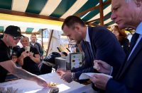 Predsjednik Hrvatskog sabora Gordan Jandroković obišao manifestaciju „Pijat na Pijaci“