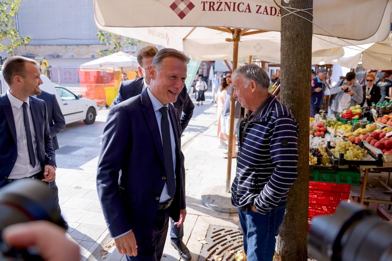 Predsjednik Hrvatskog sabora Gordan Jandroković obišao manifestaciju „Pijat na Pijaci“