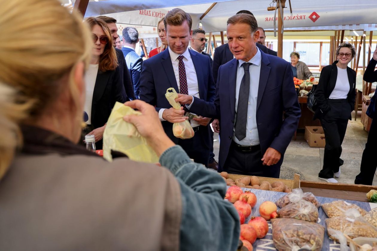 Predsjednik Hrvatskog sabora Gordan Jandroković obišao manifestaciju „Pijat na Pijaci“