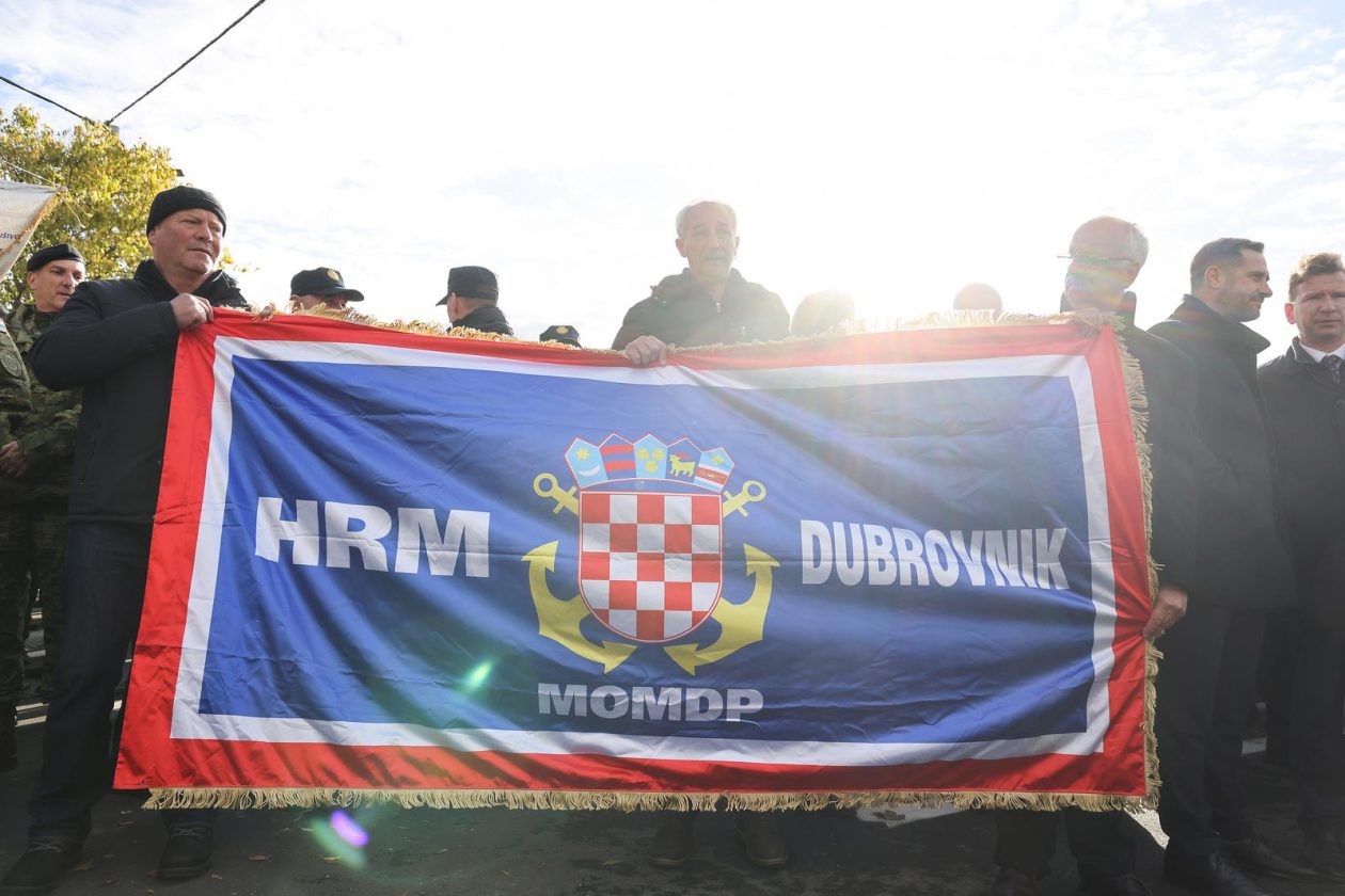 Izaslanstva Vlade i Predsjednika Republike na obilježavanju stradanja Škabrnje