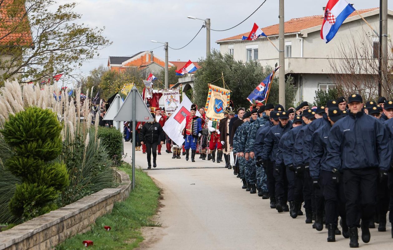Obilježavanje 34. obljetnice stradanja Škabrnje