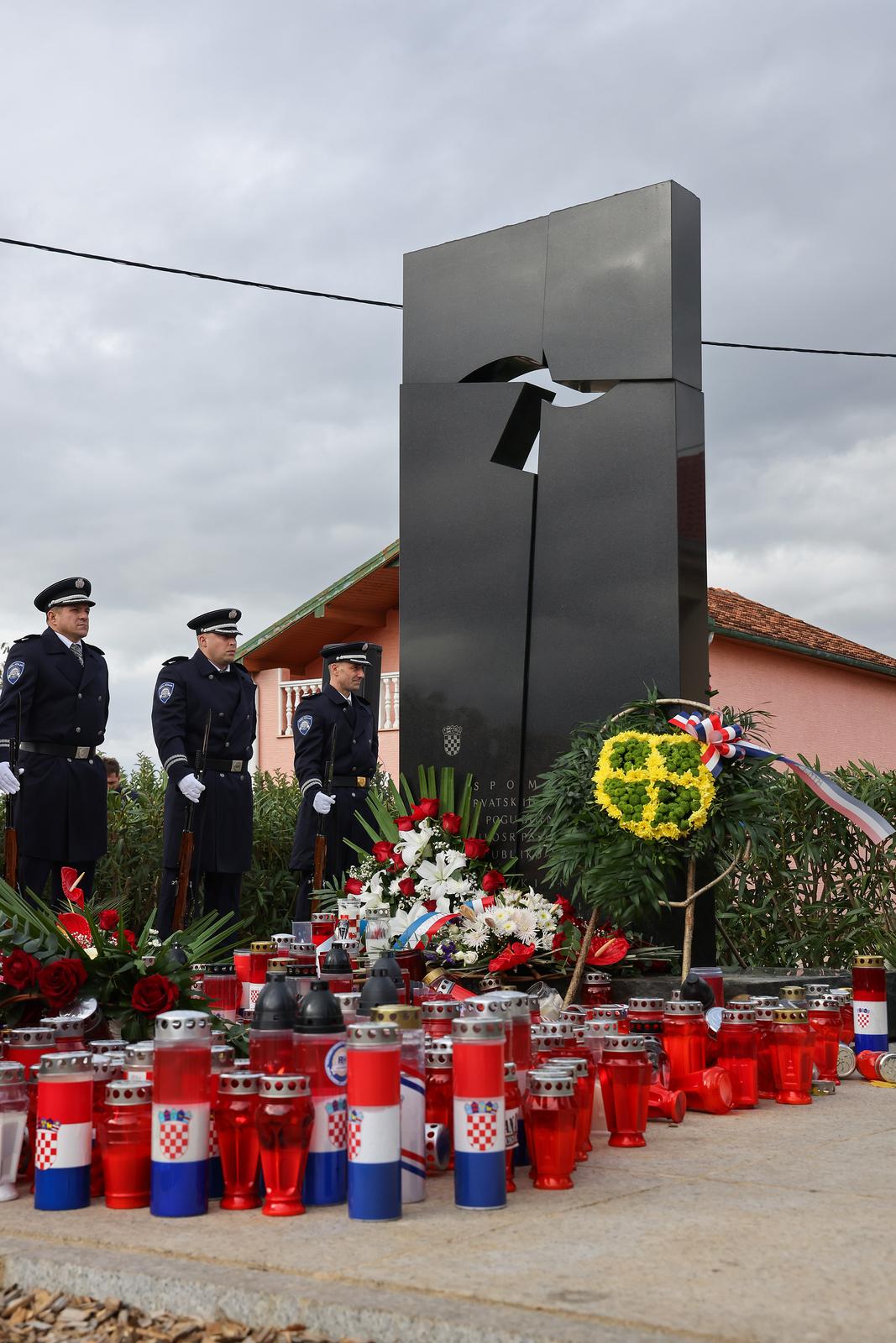 Obilježavanje 34. obljetnice stradanja Škabrnje