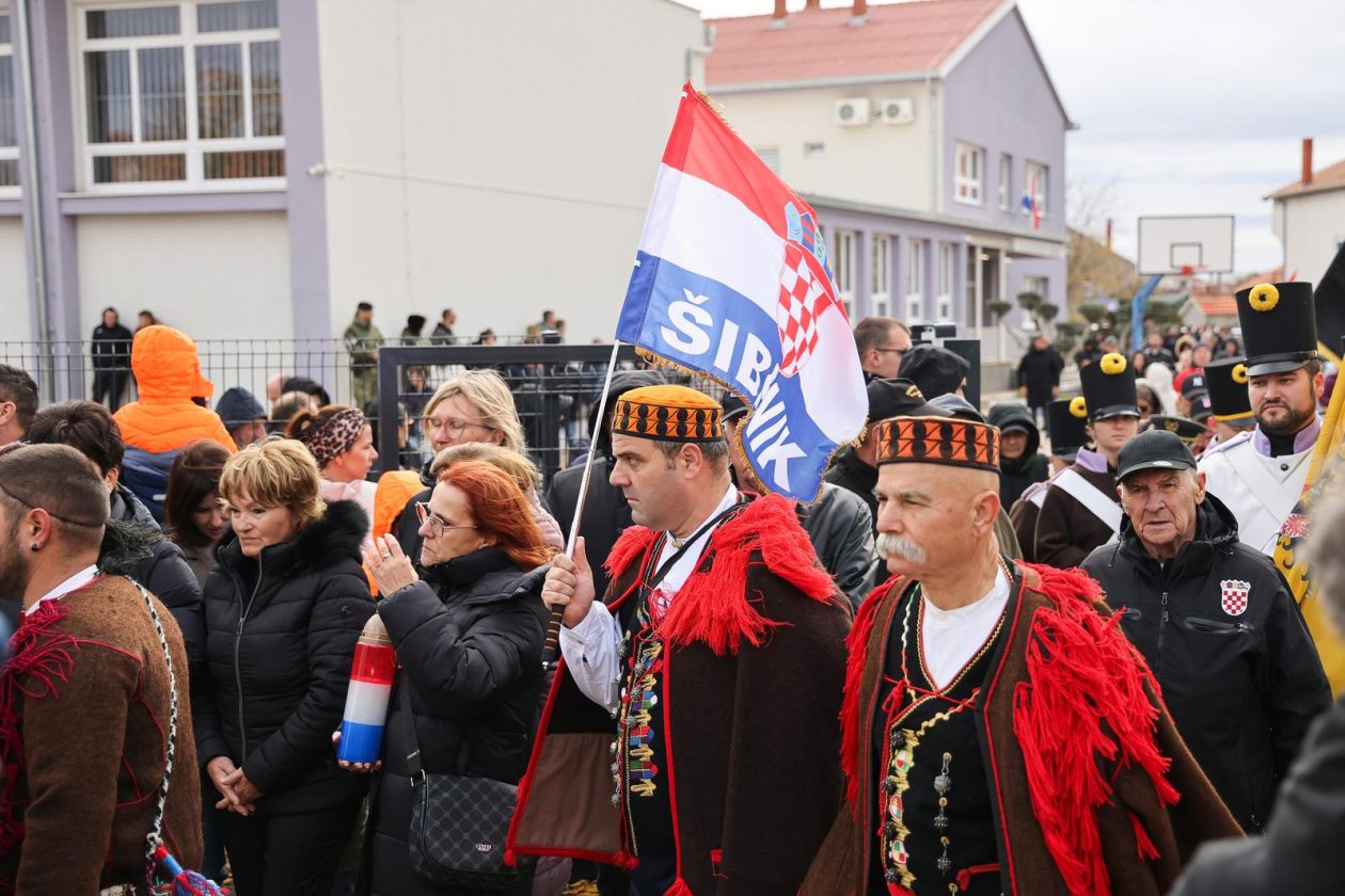 Obilježavanje 34. obljetnice stradanja Škabrnje