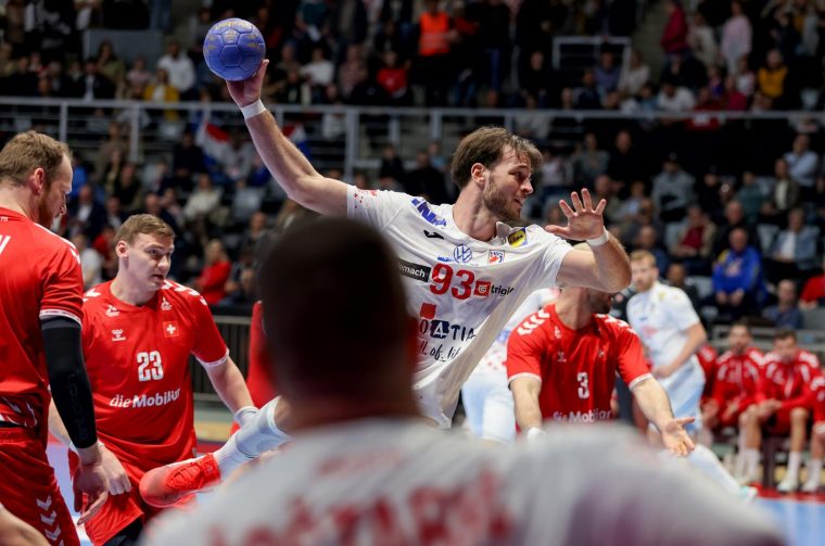 Hrvatska rukometna reprezentacija, prijateljska utakmica protiv Švicarske na Višnjiku