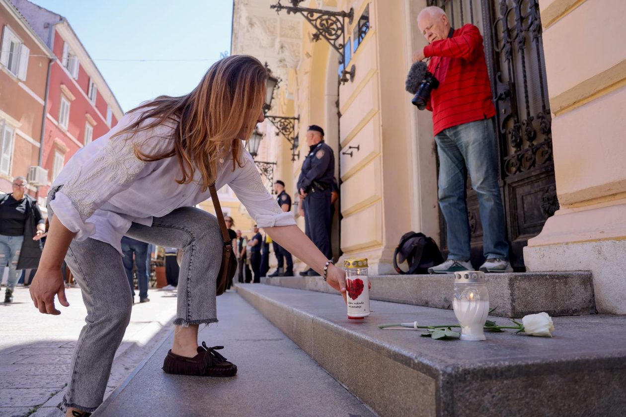 Tihi prosvjed pod nazivom “19 minuta šutnje za Luku”