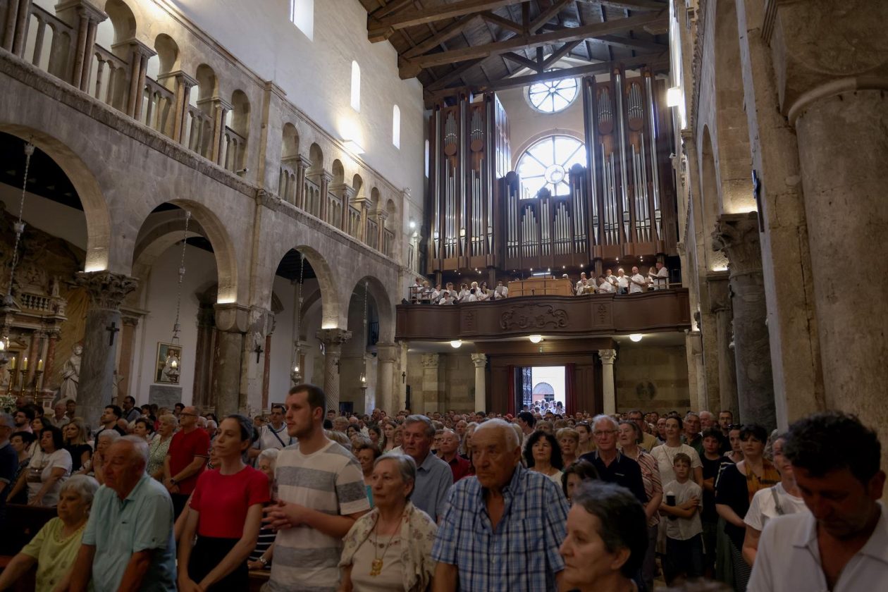 Zadar: Misno slavlje i procesija na svetkovinu Tijelova