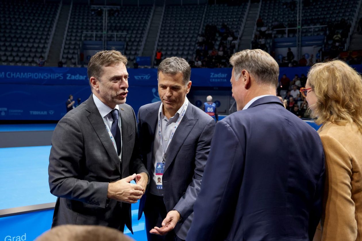 Europsko ekipno prvenstvo u stolnom tenisu, MT finale: Rumunjska – Francuska Europsko ekipno prvenstvo u stolnom tenisu, MT finale: Rumunjska – Francuska