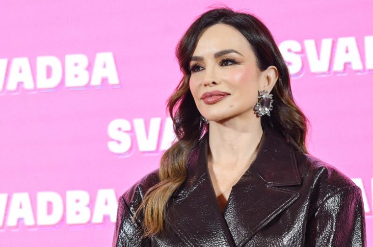 Severina na premijeri filma Svadba s torbicom Bottega Veneta vrijednoj  2800 €