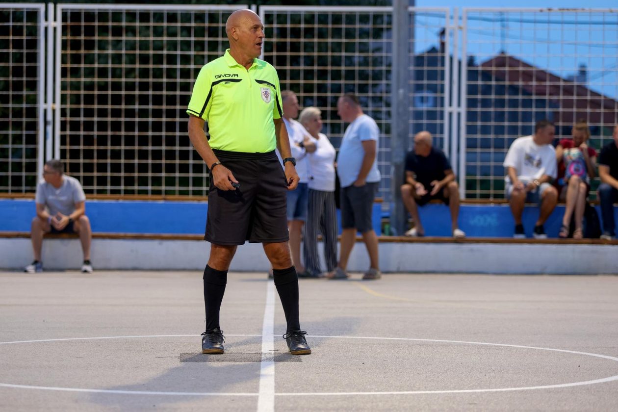 Zadar: Doktori i Poglavarstvo odigrali tradicionalnu malonogometnu utakmicu Zadar: Doktori i Poglavarstvo odigrali tradicionalnu malonogometnu utakmicu