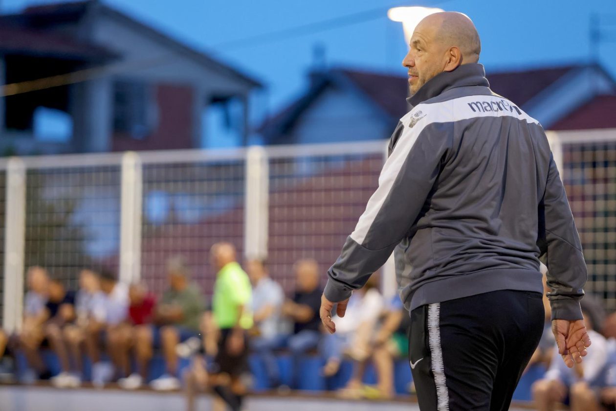 Zadar: Doktori i Poglavarstvo odigrali tradicionalnu malonogometnu utakmicu Zadar: Doktori i Poglavarstvo odigrali tradicionalnu malonogometnu utakmicu