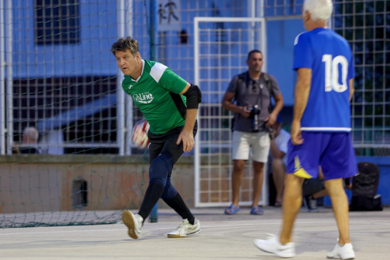 Zadar: Doktori i Poglavarstvo odigrali tradicionalnu malonogometnu utakmicu Zadar: Doktori i Poglavarstvo odigrali tradicionalnu malonogometnu utakmicu