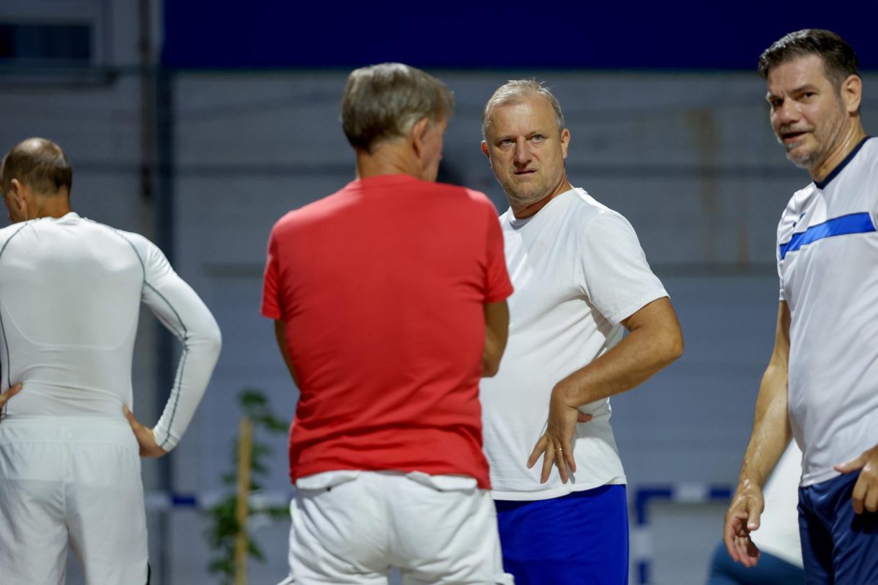 Zadar: Doktori i Poglavarstvo odigrali tradicionalnu malonogometnu utakmicu Zadar: Doktori i Poglavarstvo odigrali tradicionalnu malonogometnu utakmicu