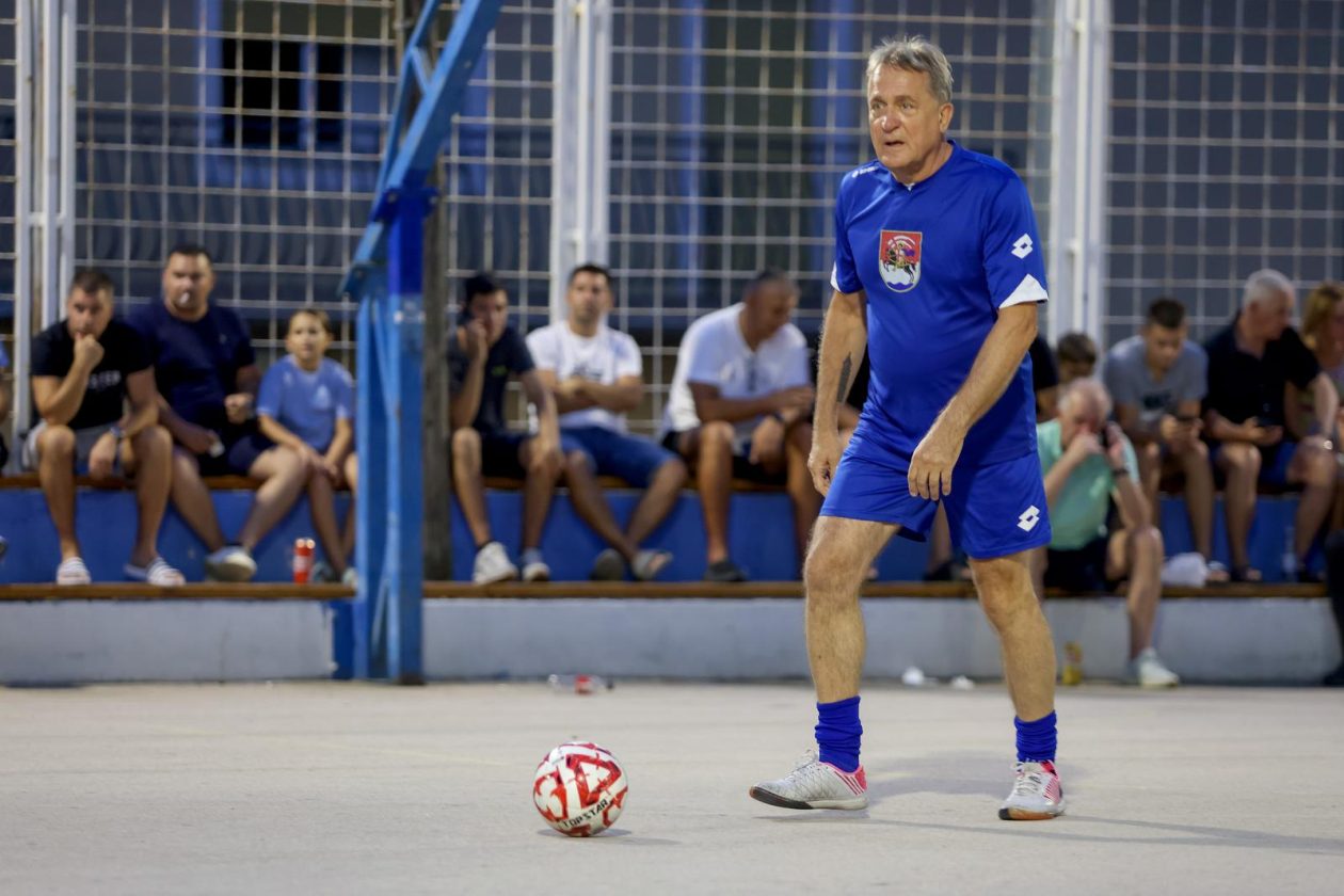 Zadar: Doktori i Poglavarstvo odigrali tradicionalnu malonogometnu utakmicu Zadar: Doktori i Poglavarstvo odigrali tradicionalnu malonogometnu utakmicu